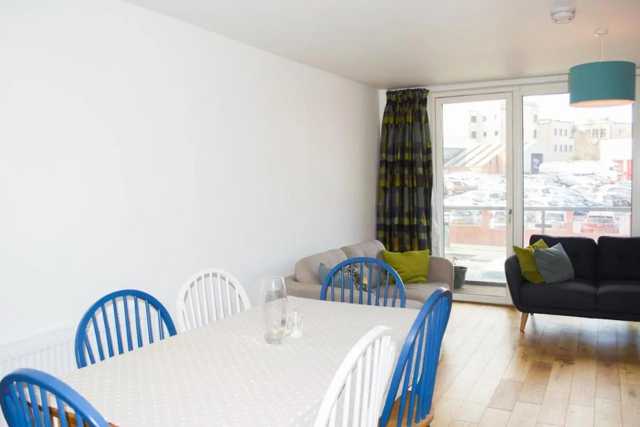 Apartment Modern Home By Leith Walk Edinburgh