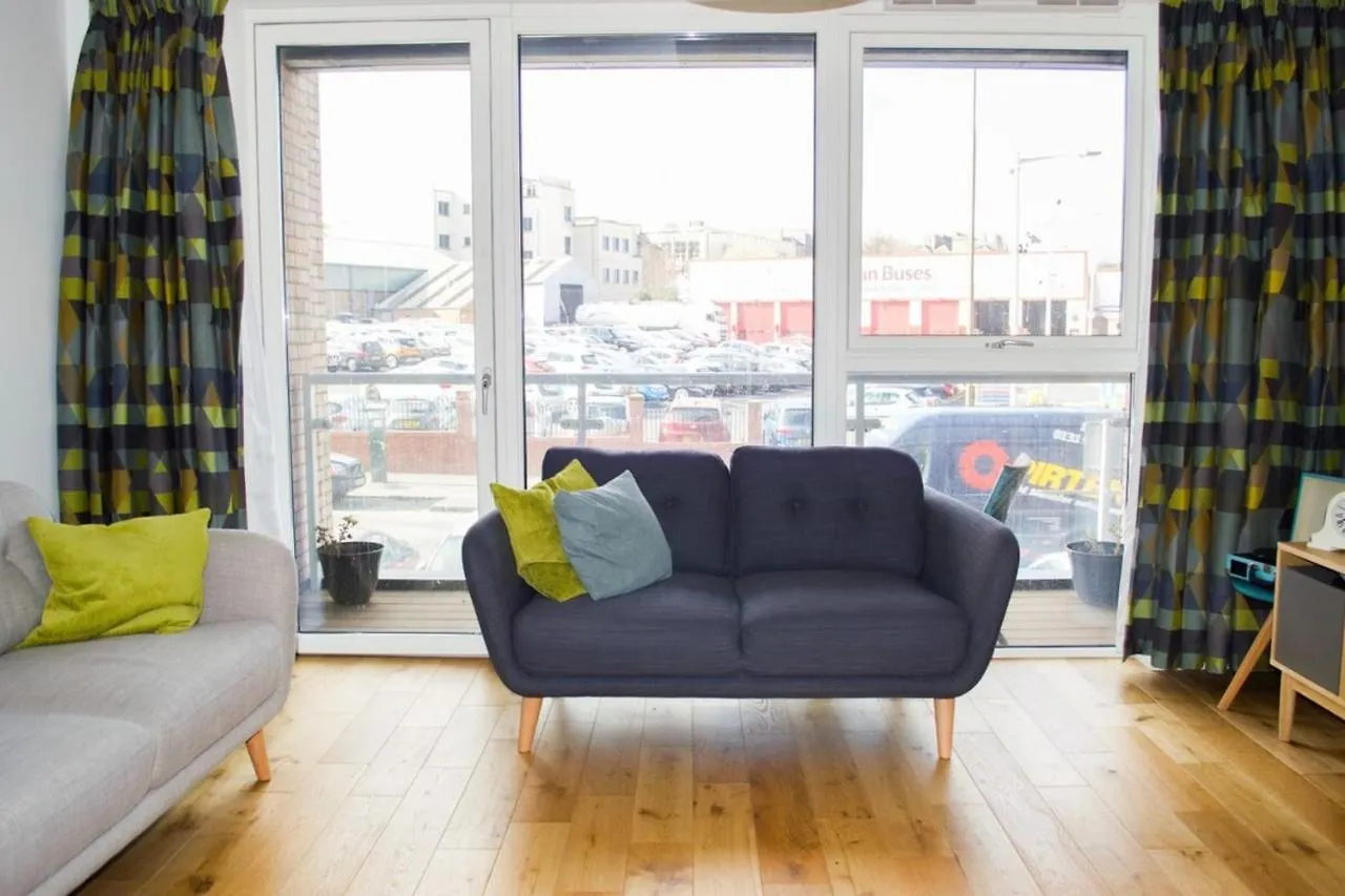 Modern Home By Leith Walk Edinburgh United Kingdom